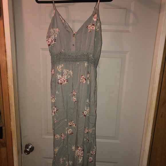 Strappy, lightly worn floral maxi dress with slit - Picture 1 of 2